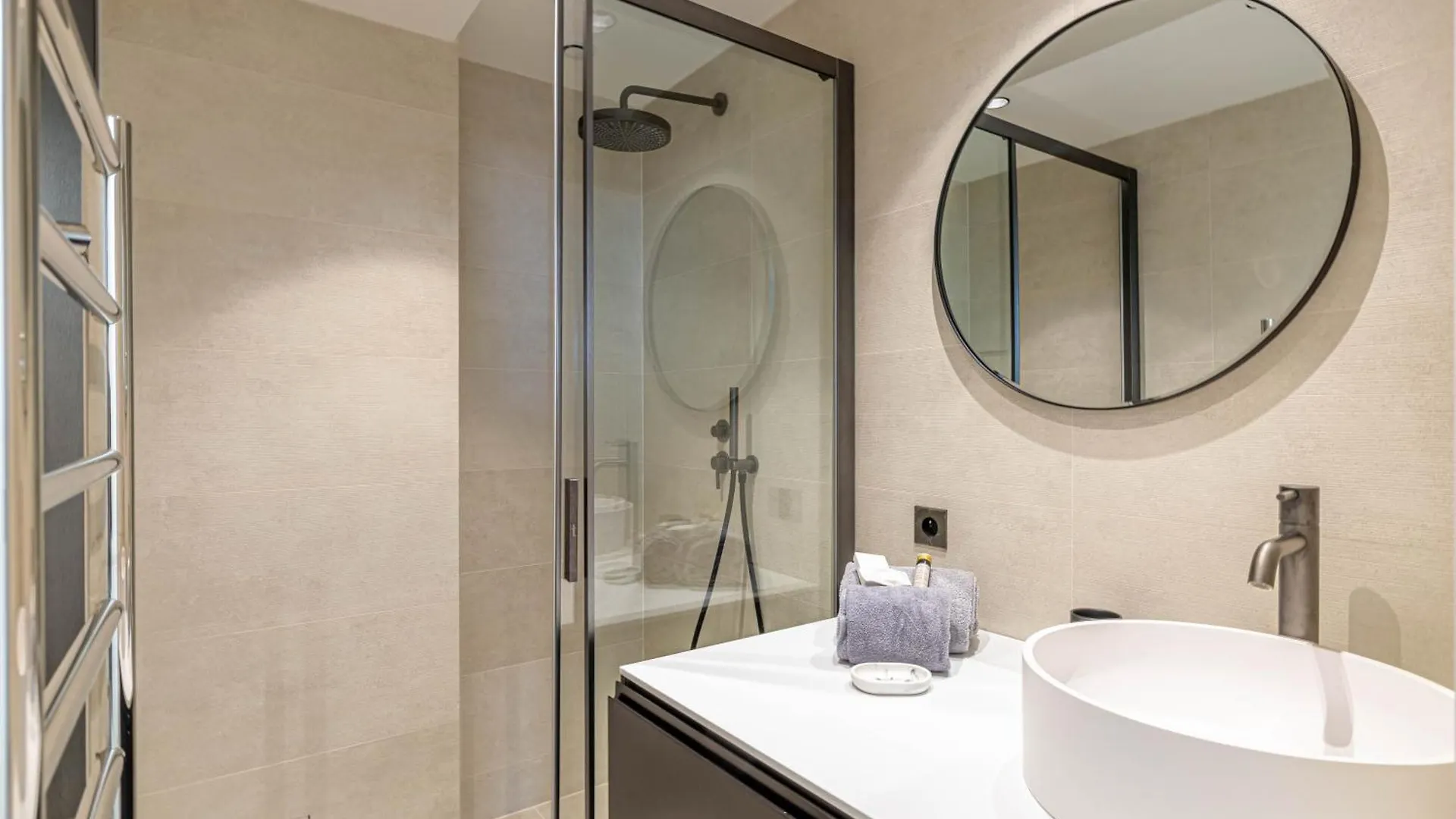 29 Andre - Luxurious Apartment 20M From Beaches - Villa Royale Croisette Cannes