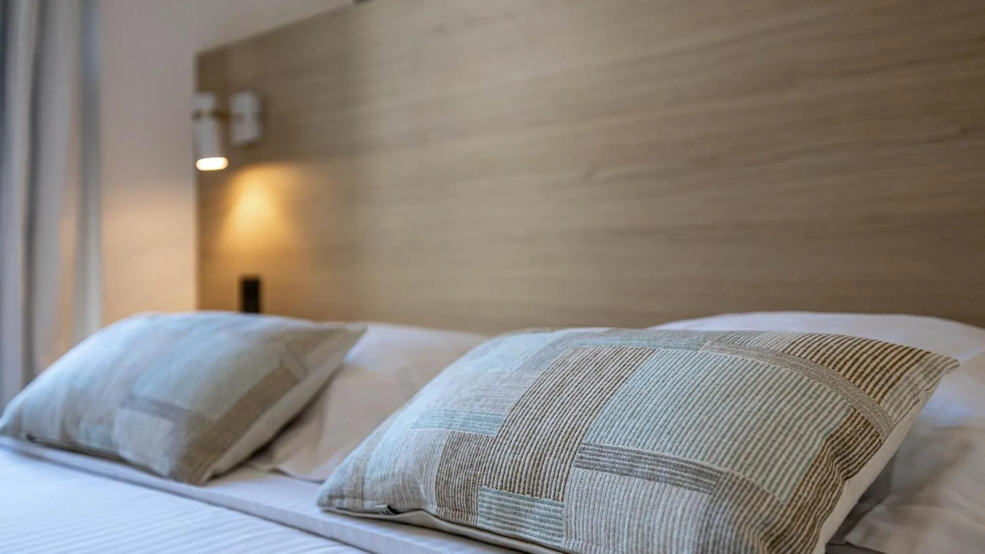 29 Andre - Luxurious Apartment 20M From Beaches - Villa Royale Croisette Cannes 0*,  France